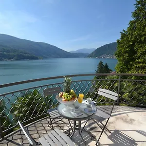 https://villa-rina.it-lombardy.com